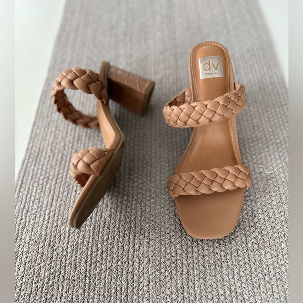Dolce Vita Hardey Nude Tan Braided Block Heel Slides Sandals Dress Shoes Sz 9.5